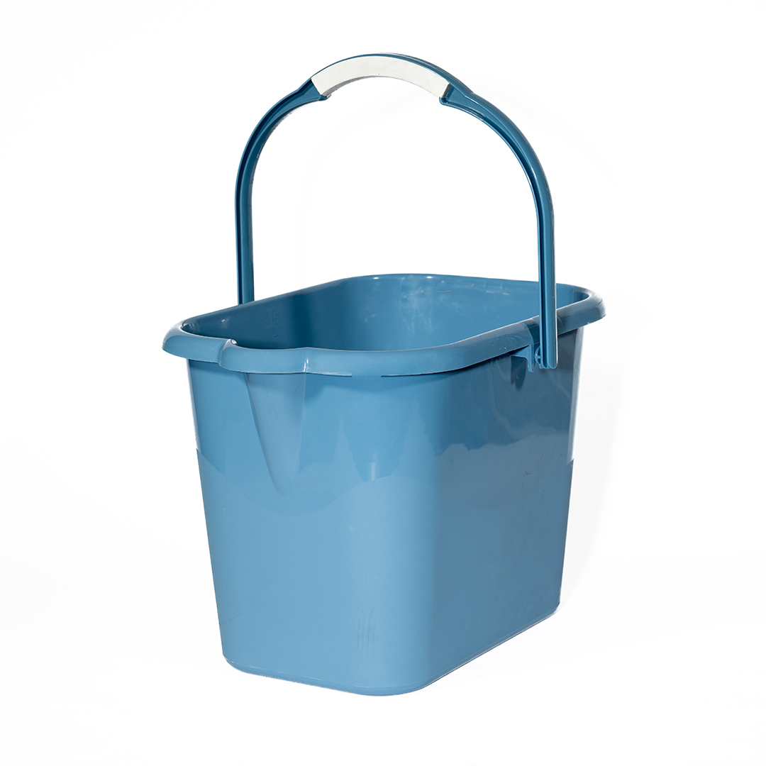 SECCHIO VIP 15LT CON MANICO GOMMA